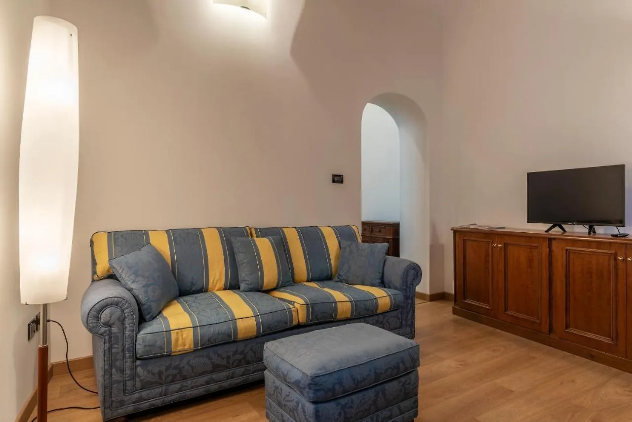 Piazza Di Spagna Elegant Apartment Rom 0*,